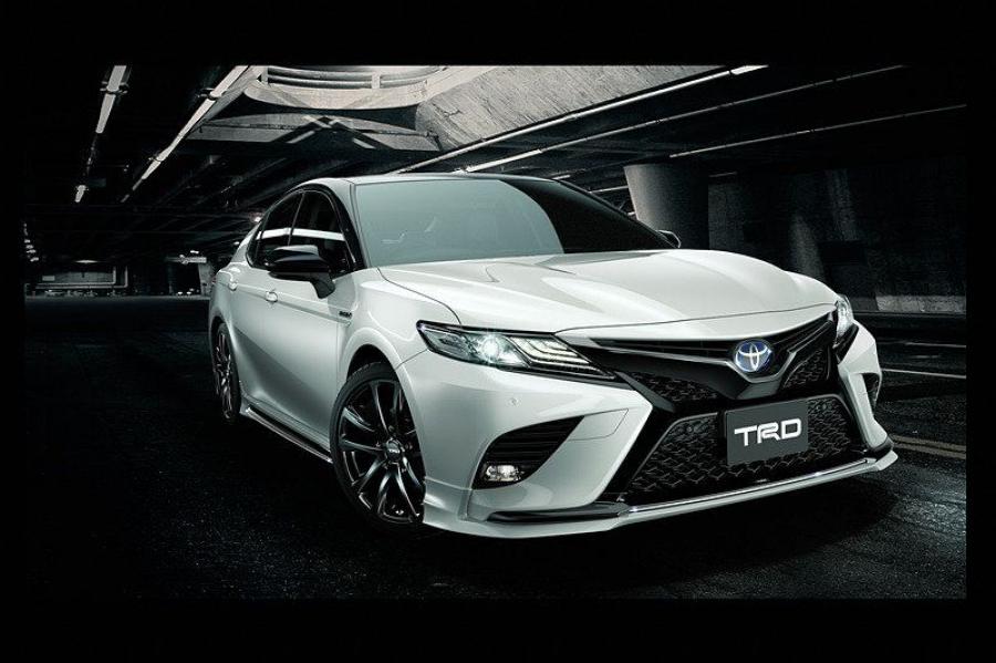  Toyota Camry Hybrid by TRD 2018 года  (JP) (фото 1 из 11)